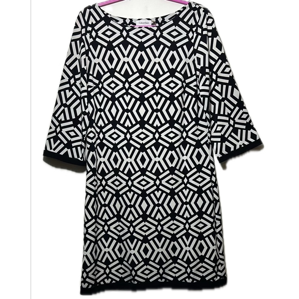 Calvin‎ Klein Black & White Dress, Round Neck, 3/4 Sleeve, Size 10 - NWOT